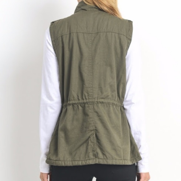❗️One Left❗️NWT Olive Green Vest - Picture 3 of 4